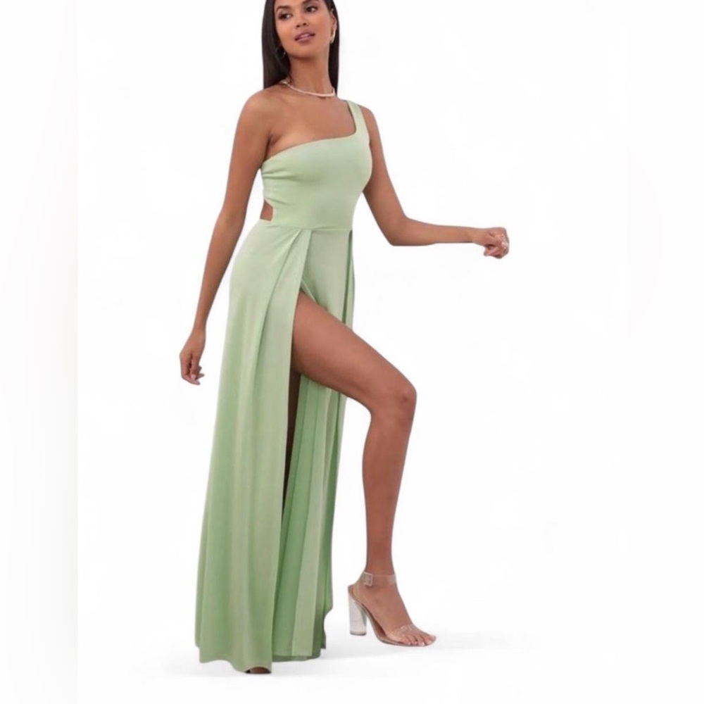 NWOT Lucy in the Sky One-Shoulder Mint Dress